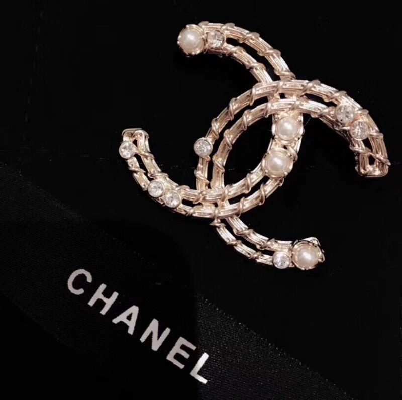 WeatherProof Chanel Brooches 226417