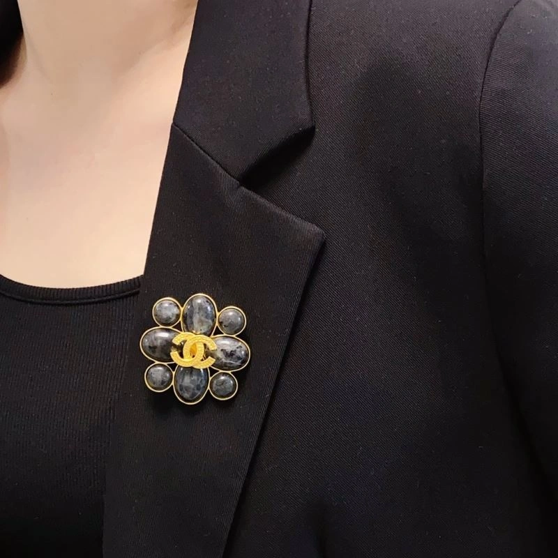 Chanel Brooches AllSeason 226392
