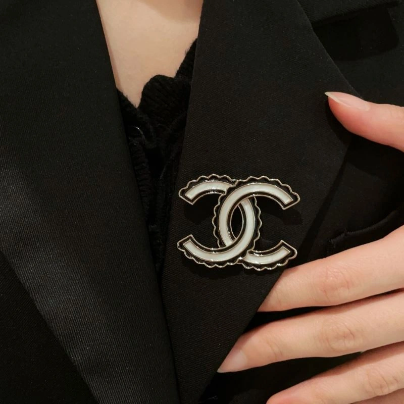 Chanel Brooches Thermal 226441