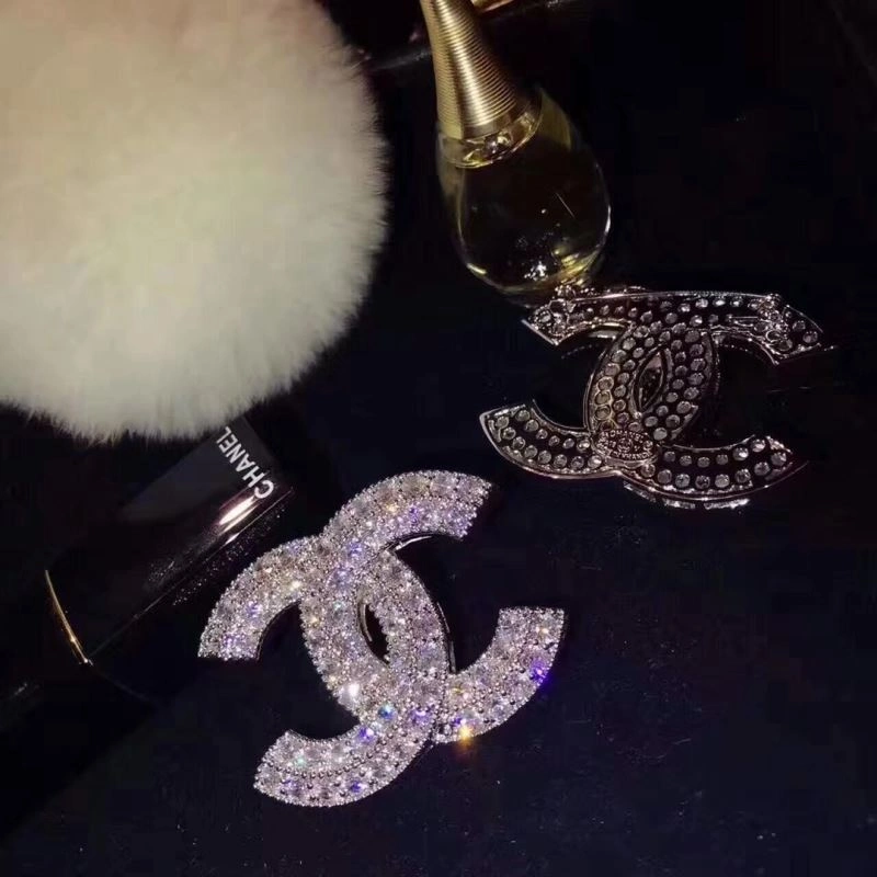 Bold Chanel Brooches 226384