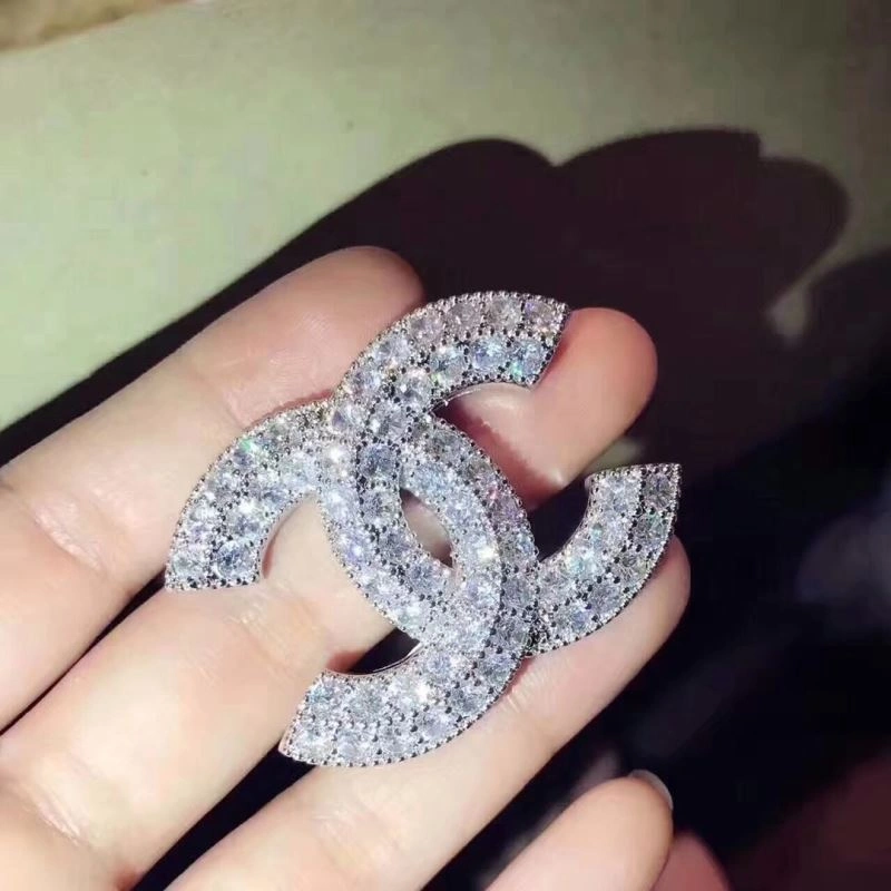 Bold Chanel Brooches 226384