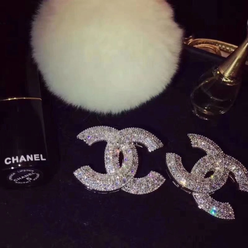 Bold Chanel Brooches 226384