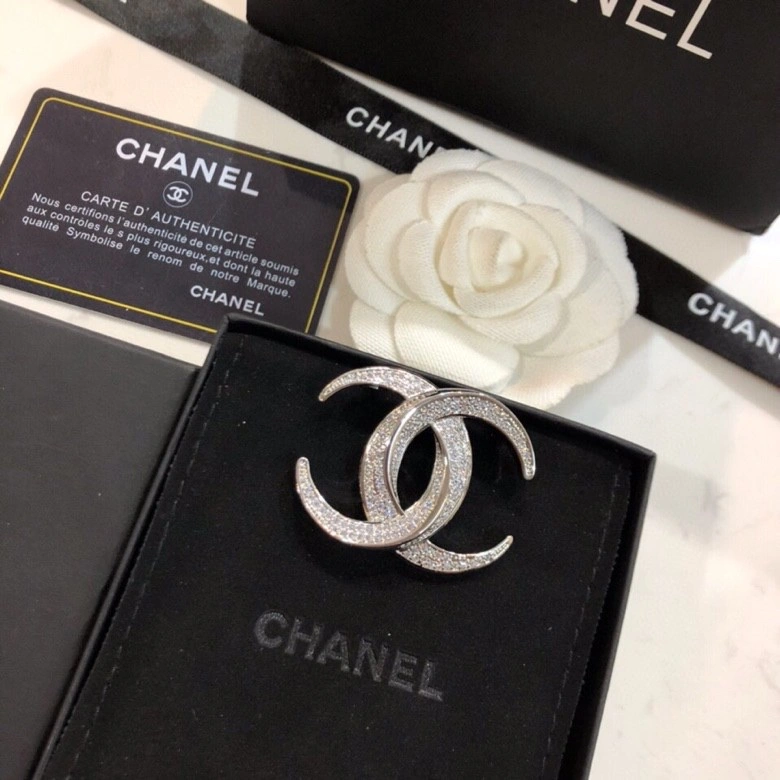 Thermal Chanel Brooches 226461