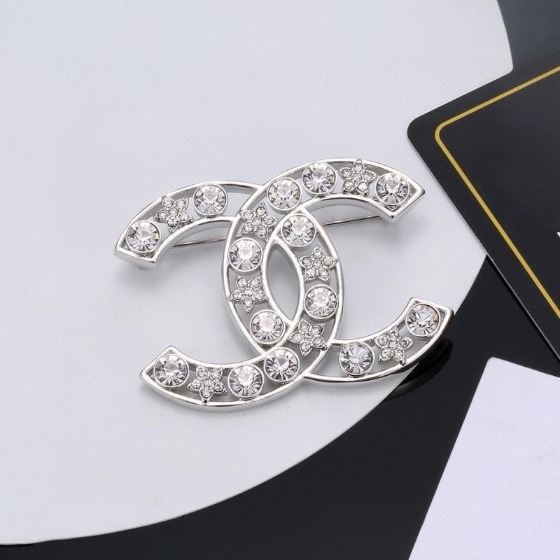 Packable Chanel Brooches 226383