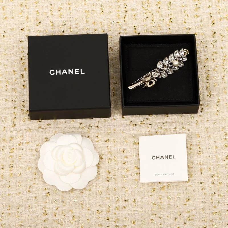 Chanel Brooches Supportive 226420