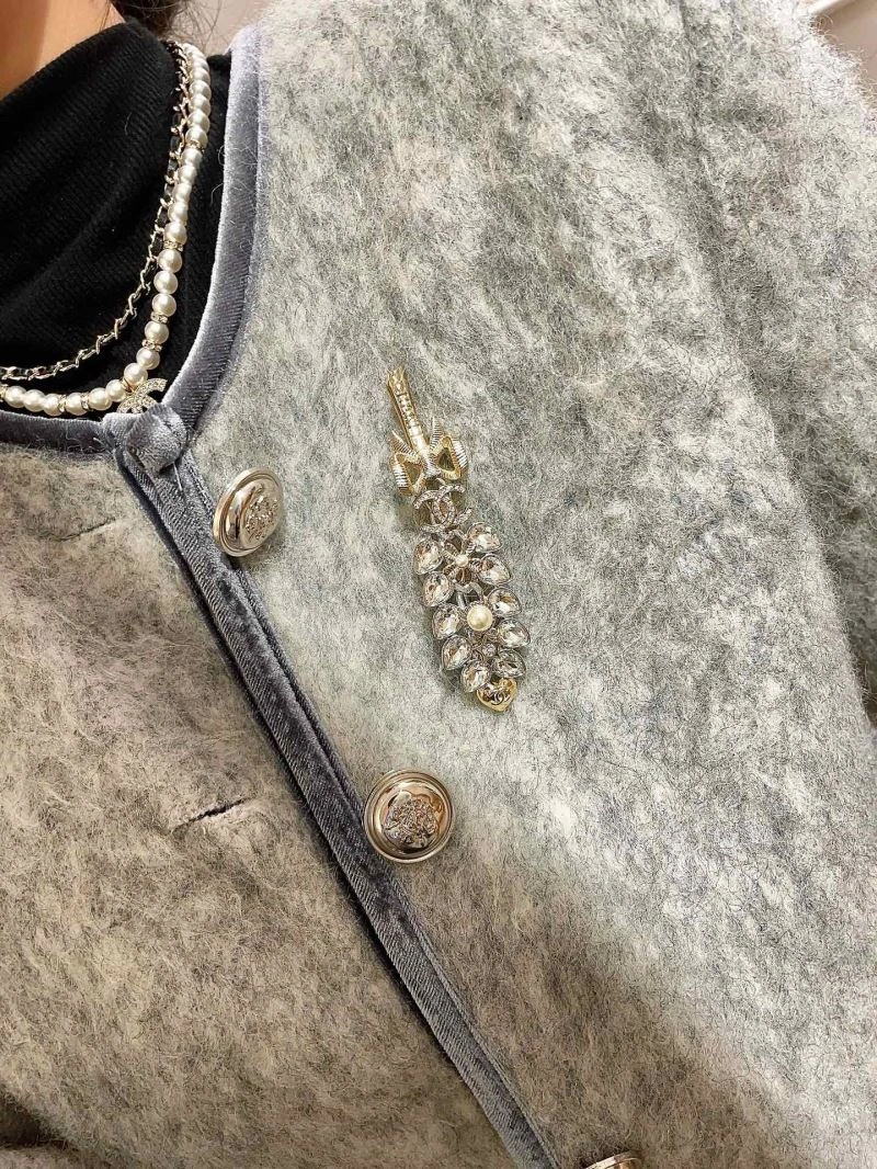 Chanel Brooches Supportive 226420