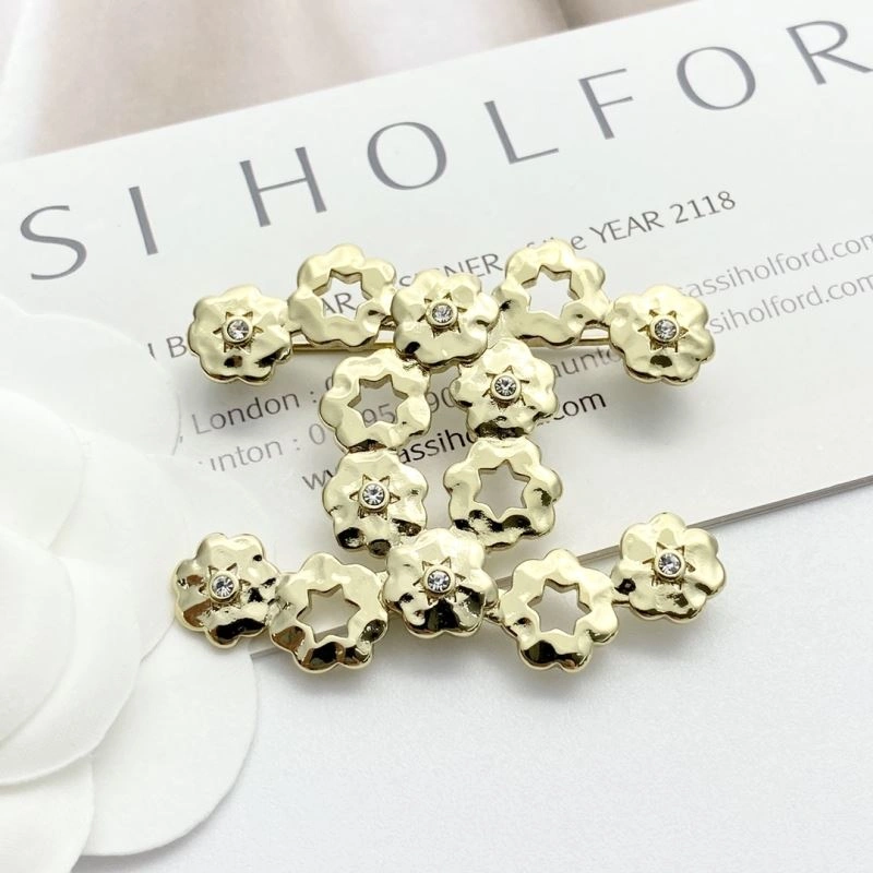 StreetReady Chanel Brooches 226377