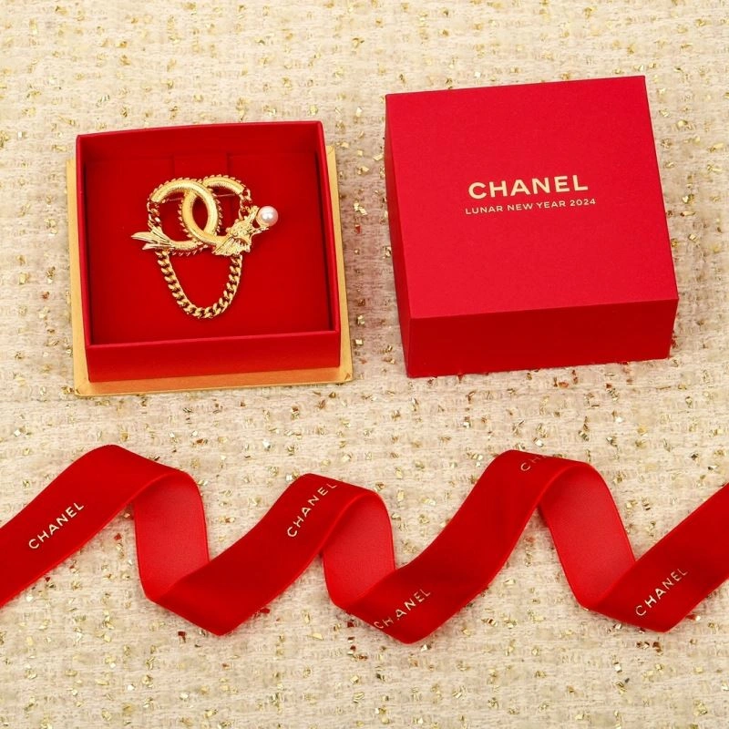 HighPerformance Chanel Brooches 226372