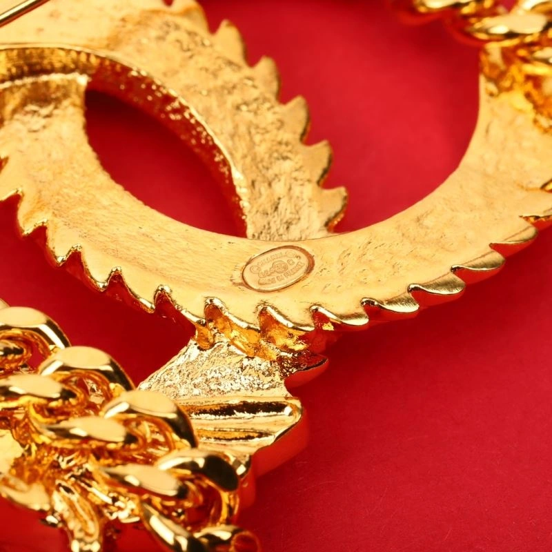 HighPerformance Chanel Brooches 226372