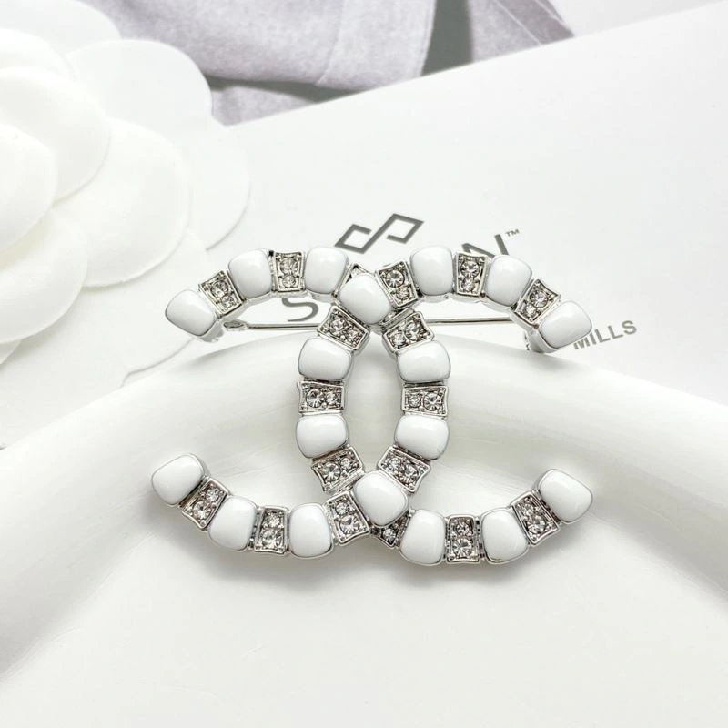 Chanel Brooches Practical 226364