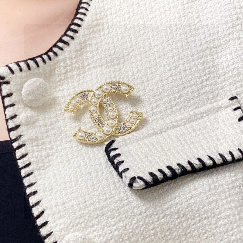 Chanel Brooches ModernLook 226363