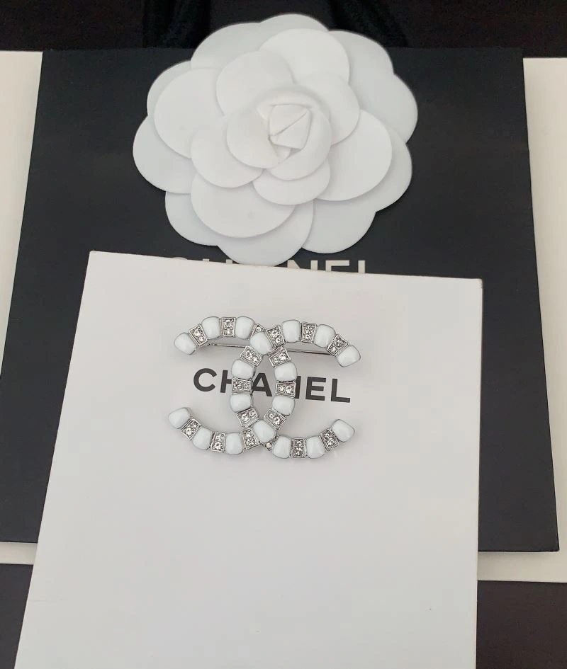 Chanel Brooches UrbanChic 226350