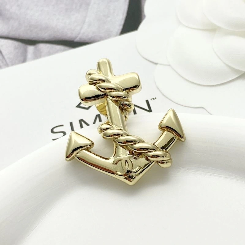 Chanel Brooches TimelessDesign 226451