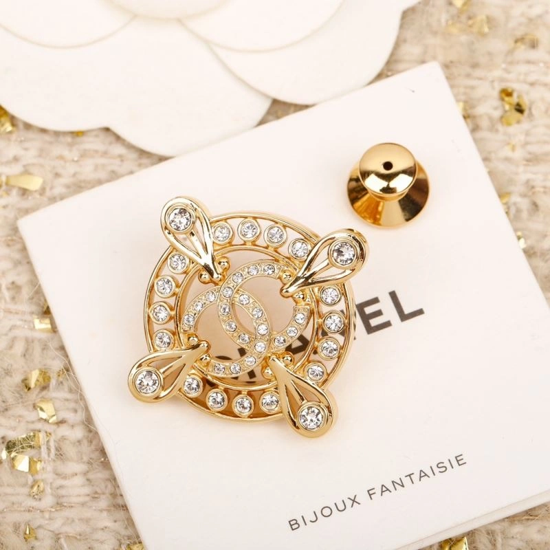 MultiPurpose Chanel Brooches 226337