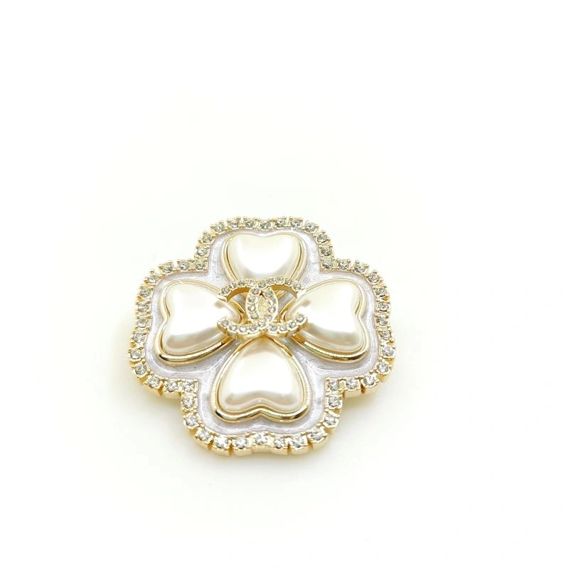 FreshLook Chanel Brooches 226320