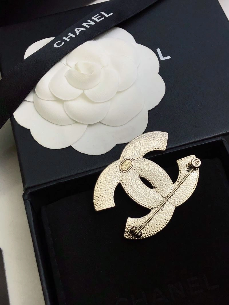 SmartChoice Chanel Brooches 226319