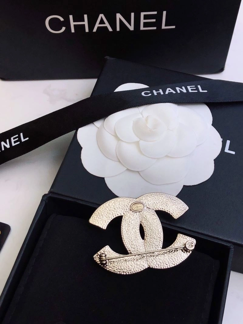 SmartChoice Chanel Brooches 226319