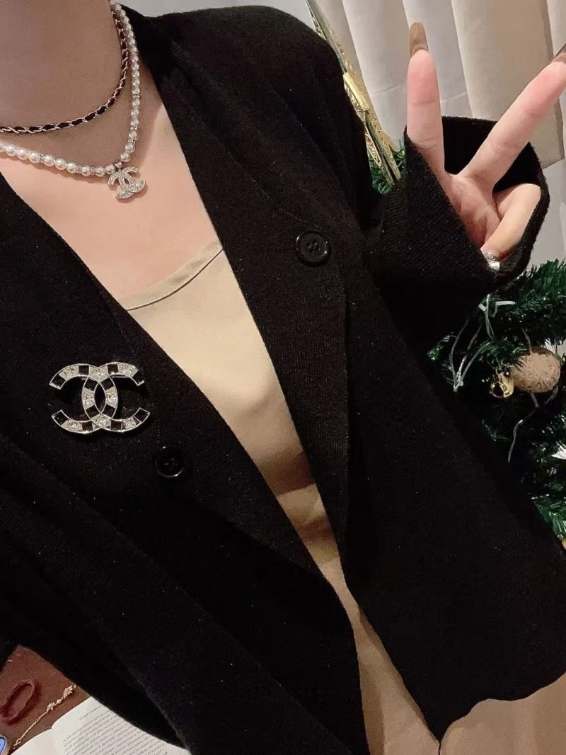 Chanel Brooches Durable 225628