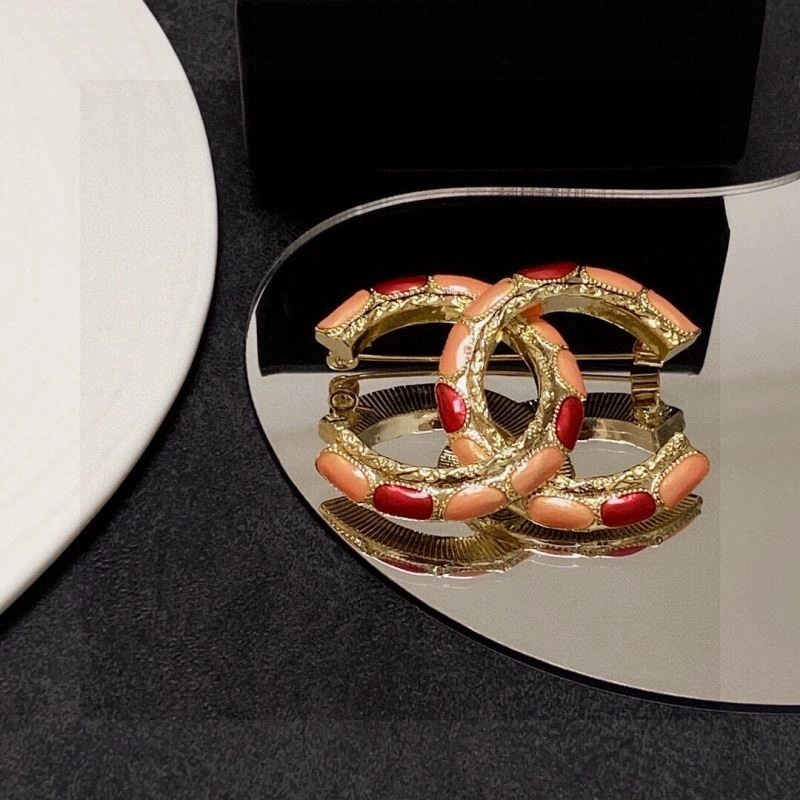 Chanel Brooches SmoothTexture 225615