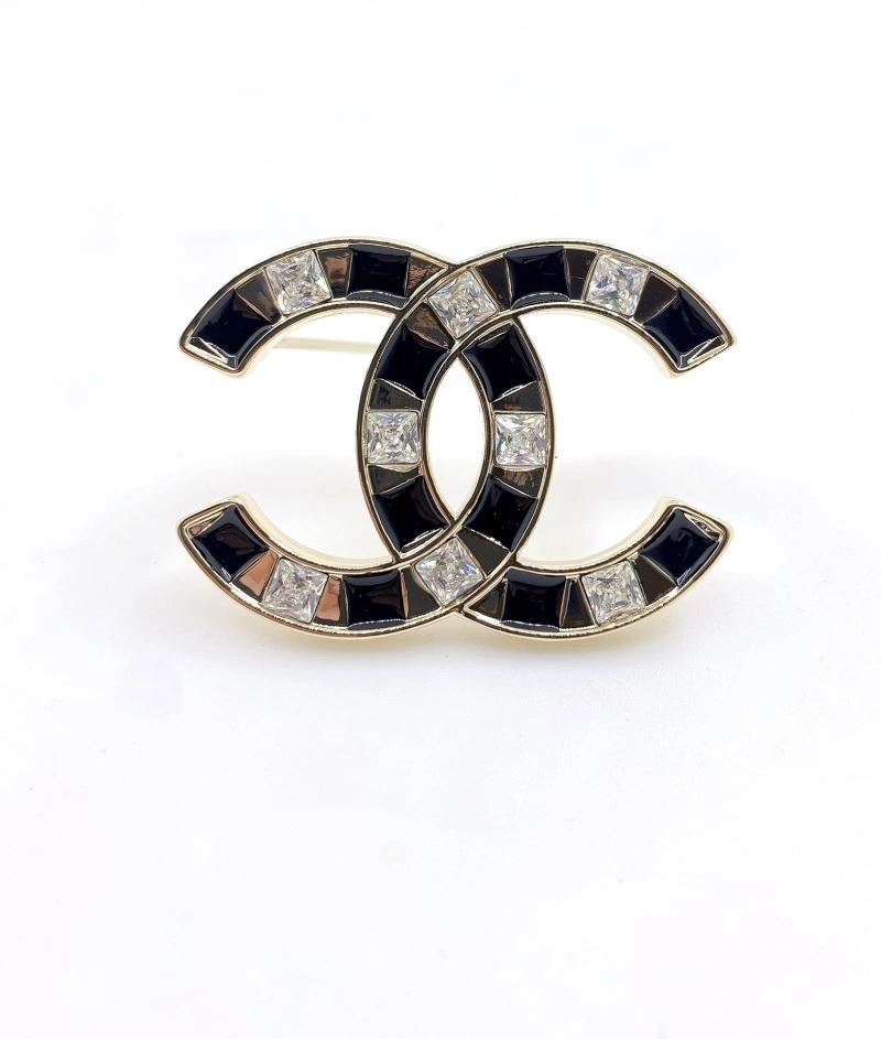WellDesigned Chanel Brooches 225679