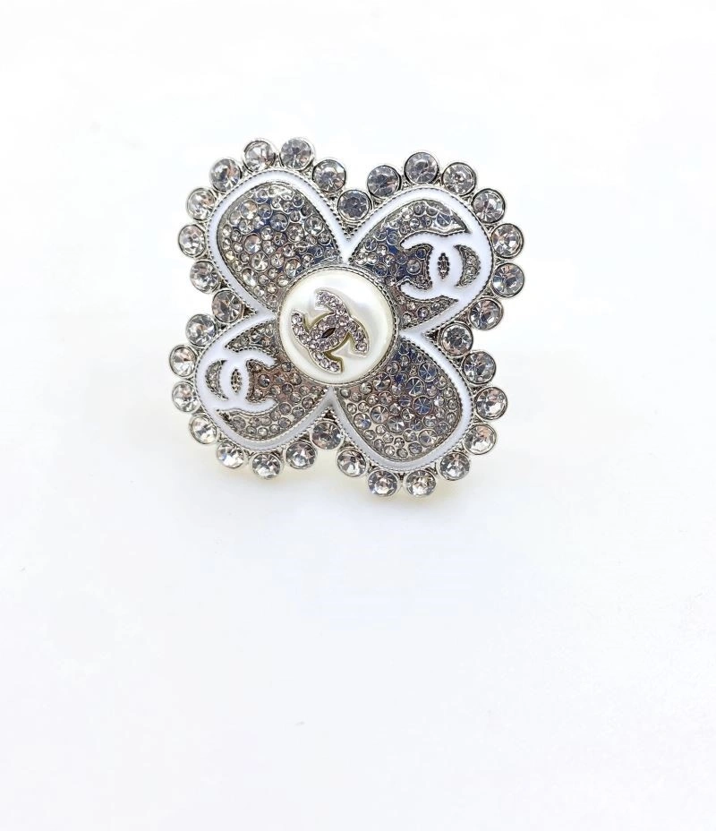 Chanel Brooches Fashionable 225605