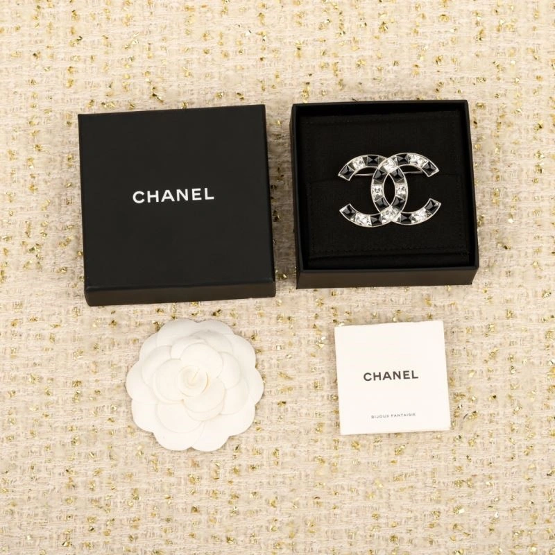 ComfortFit Chanel Brooches 225727