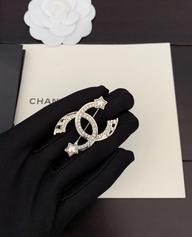Chanel Brooches FreshLook 225611