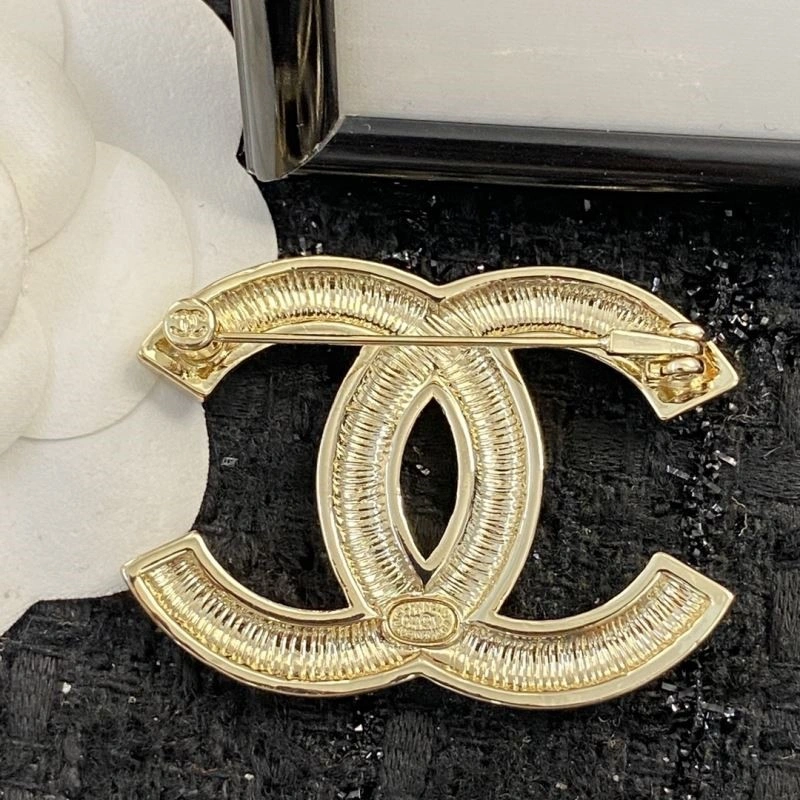 Functional Chanel Brooches 225603