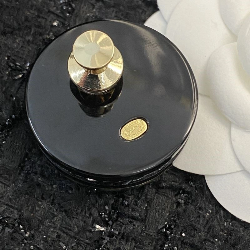 Chanel Brooches Durable 225633