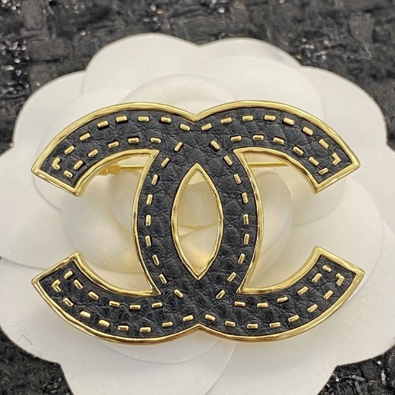 Popular Chanel Brooches 225624