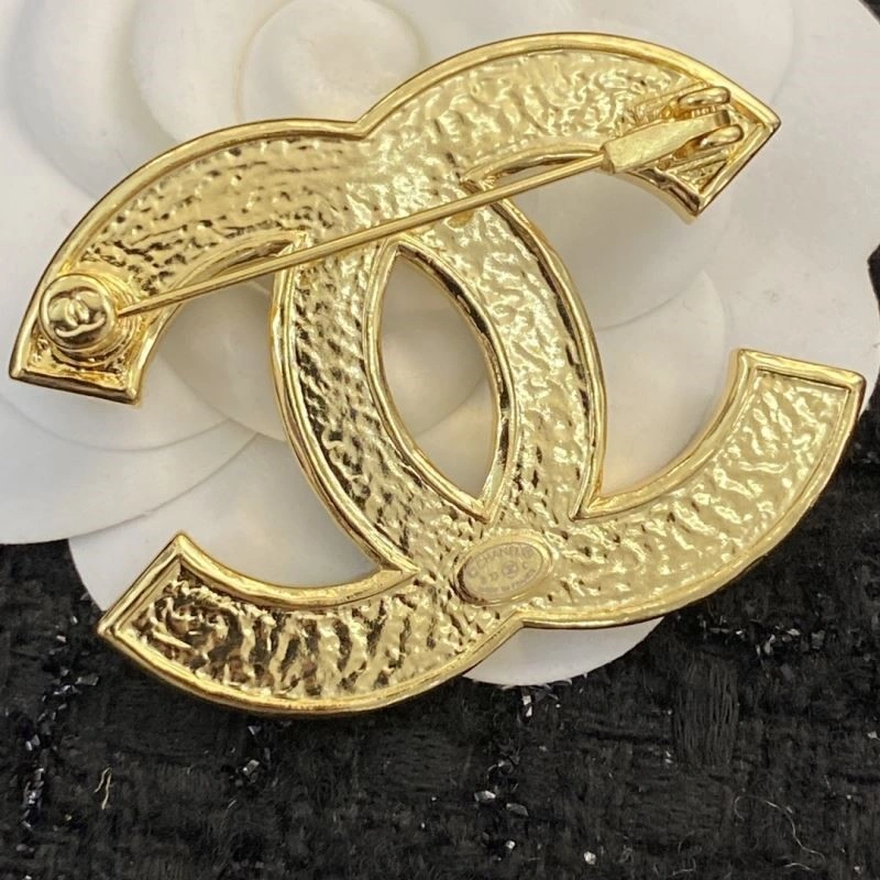 Popular Chanel Brooches 225624