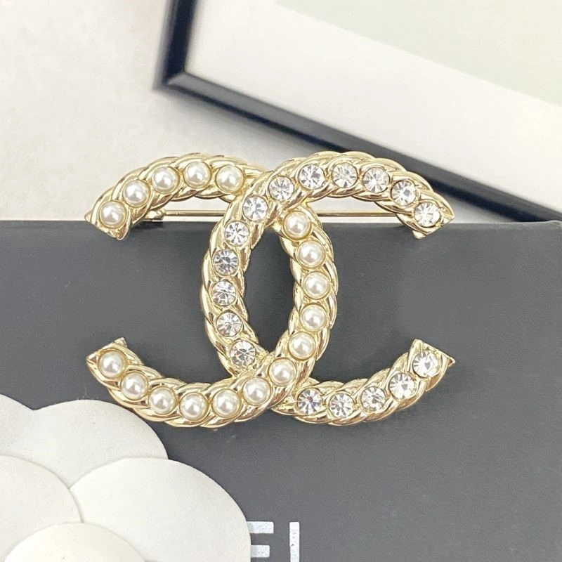 Chanel Brooches Upgraded 225583