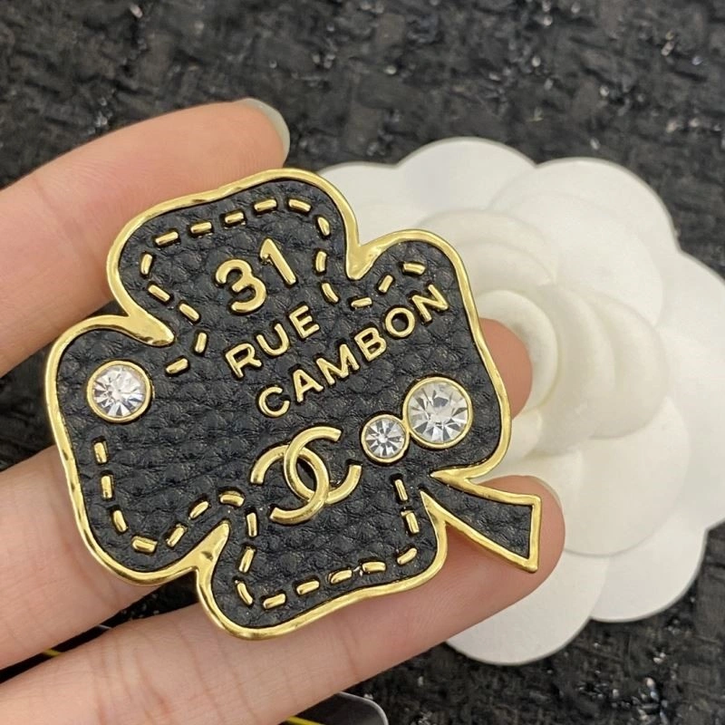 Practical Chanel Brooches 225577