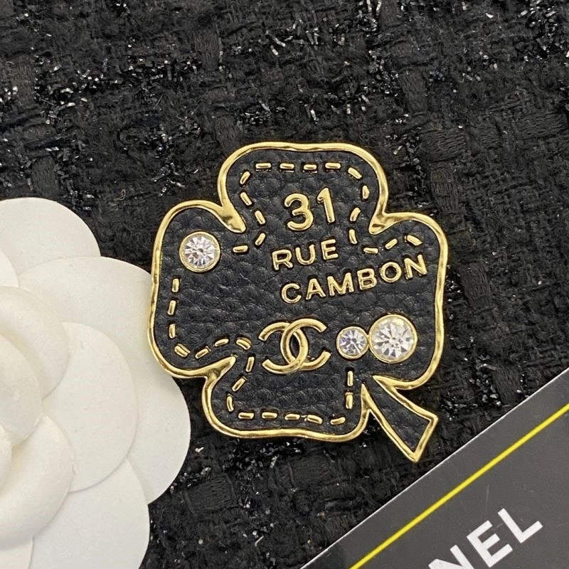 Practical Chanel Brooches 225577