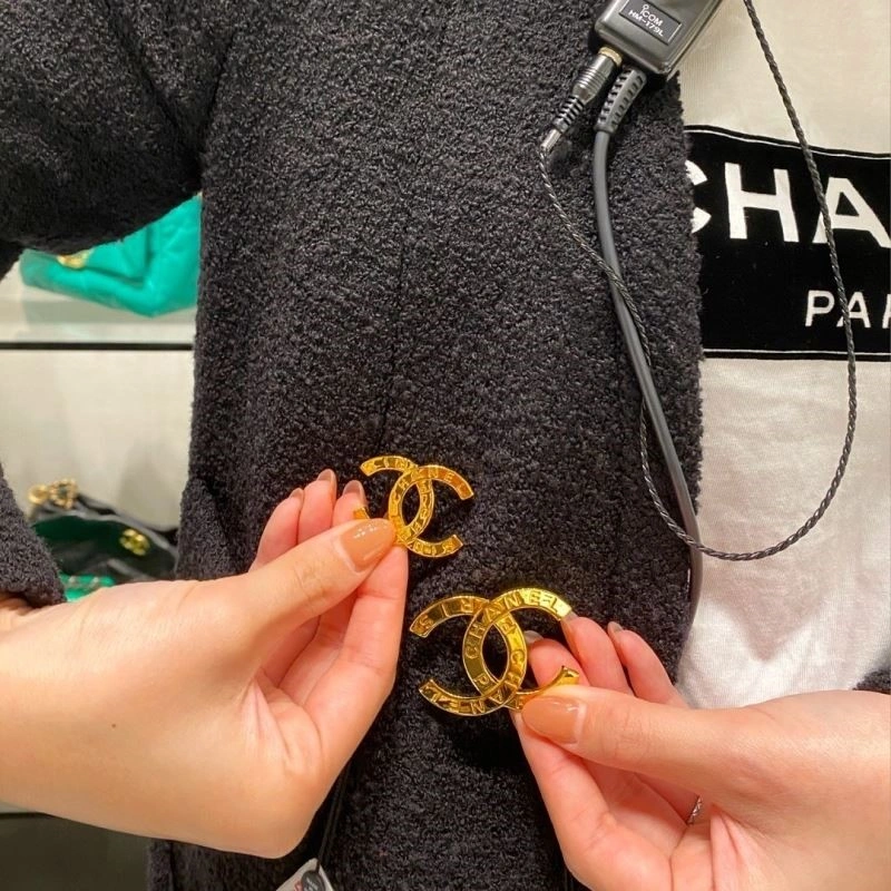 Chanel Brooches Practical 225567
