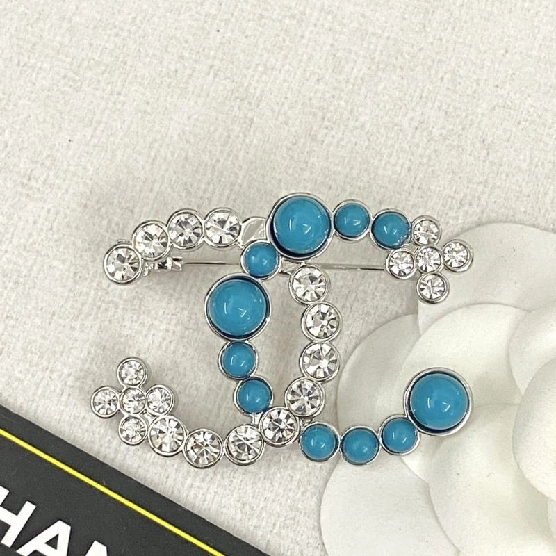 Chic Chanel Brooches 225564