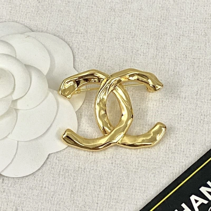 Chanel Brooches Functional 225556