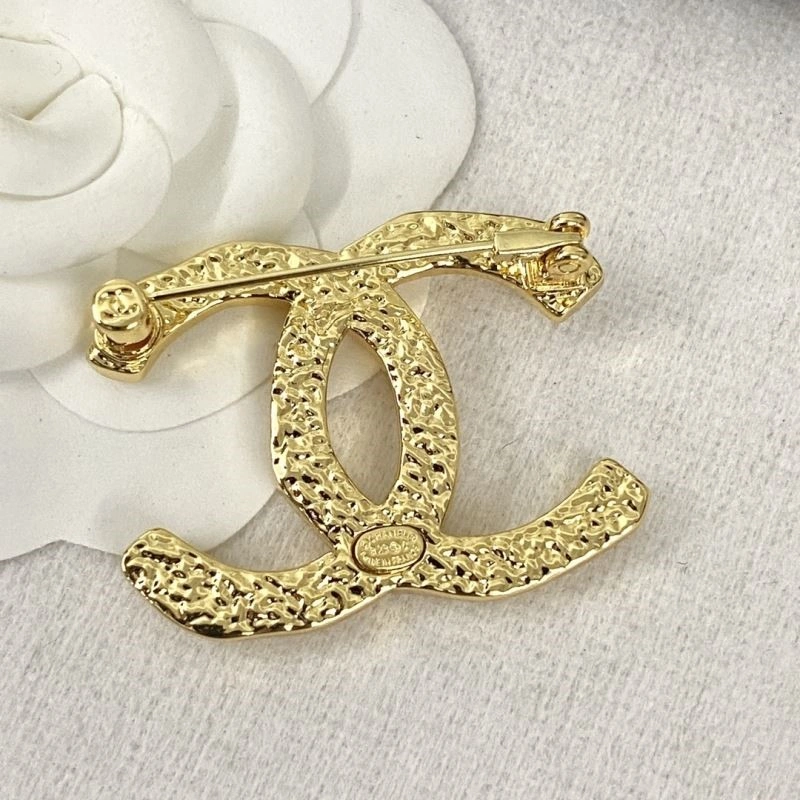 Chanel Brooches Functional 225556