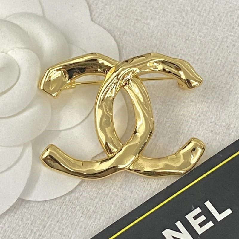 Chanel Brooches Functional 225556