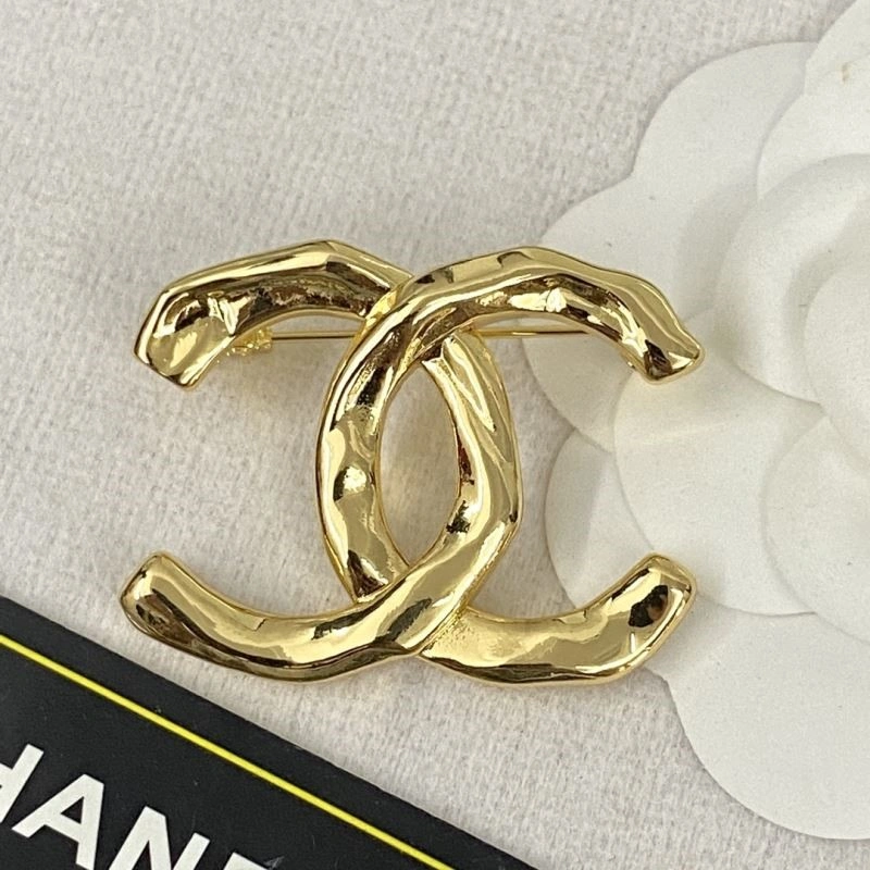 Chanel Brooches Functional 225556