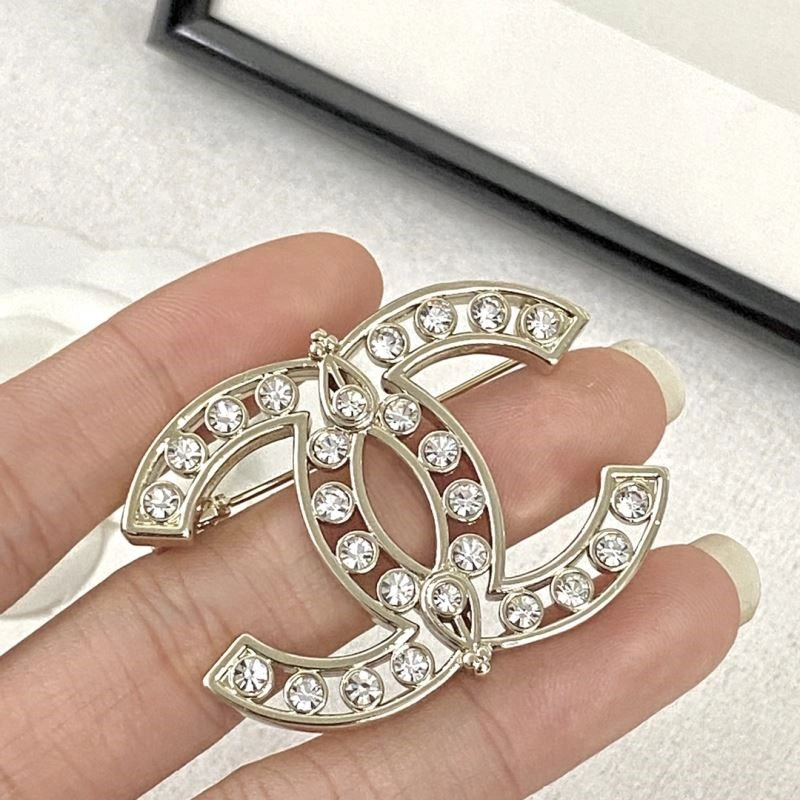 Chanel Brooches BestValue 225561