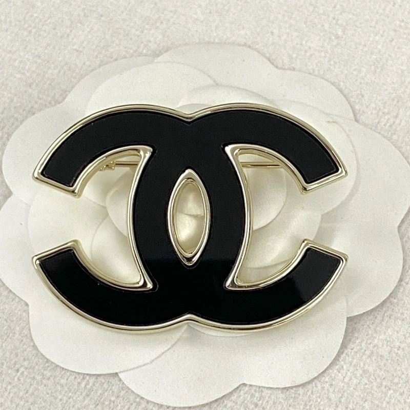 Chanel Brooches Unique 225557