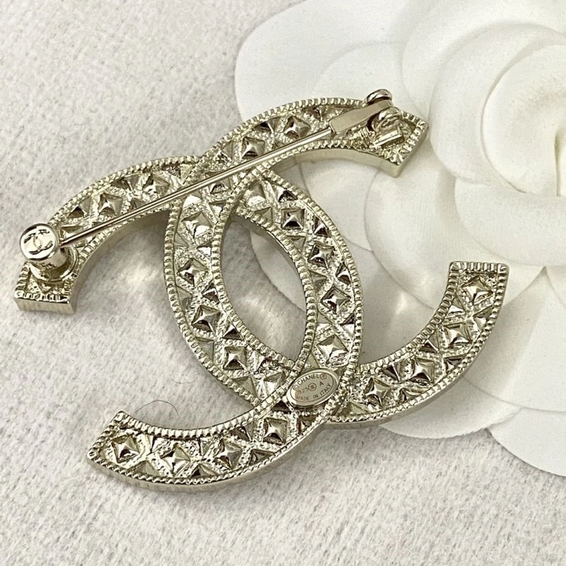EasyMatch Chanel Brooches 225547