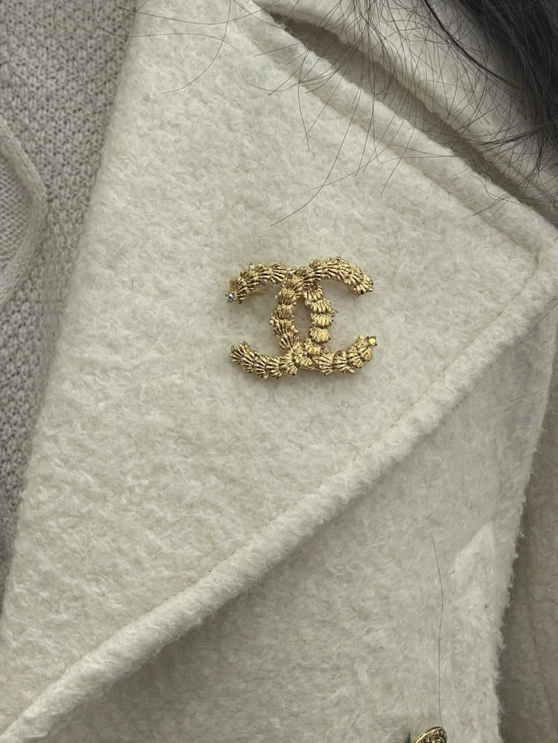 Chanel Brooches Stylish 225612