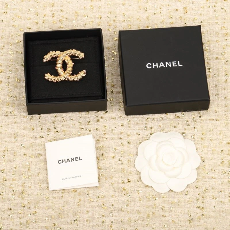 Practical Chanel Brooches 225548