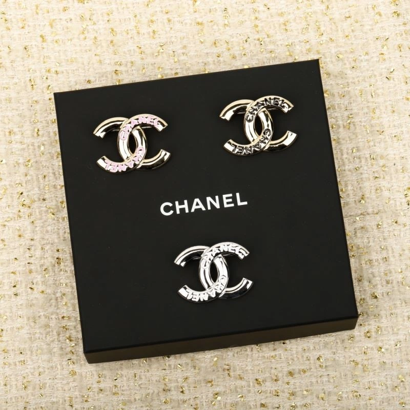EyeCatching Chanel Brooches 225549