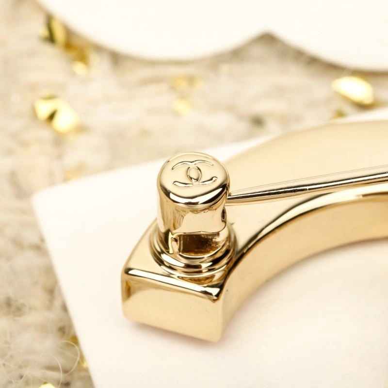 Chanel Brooches Youthful 225553