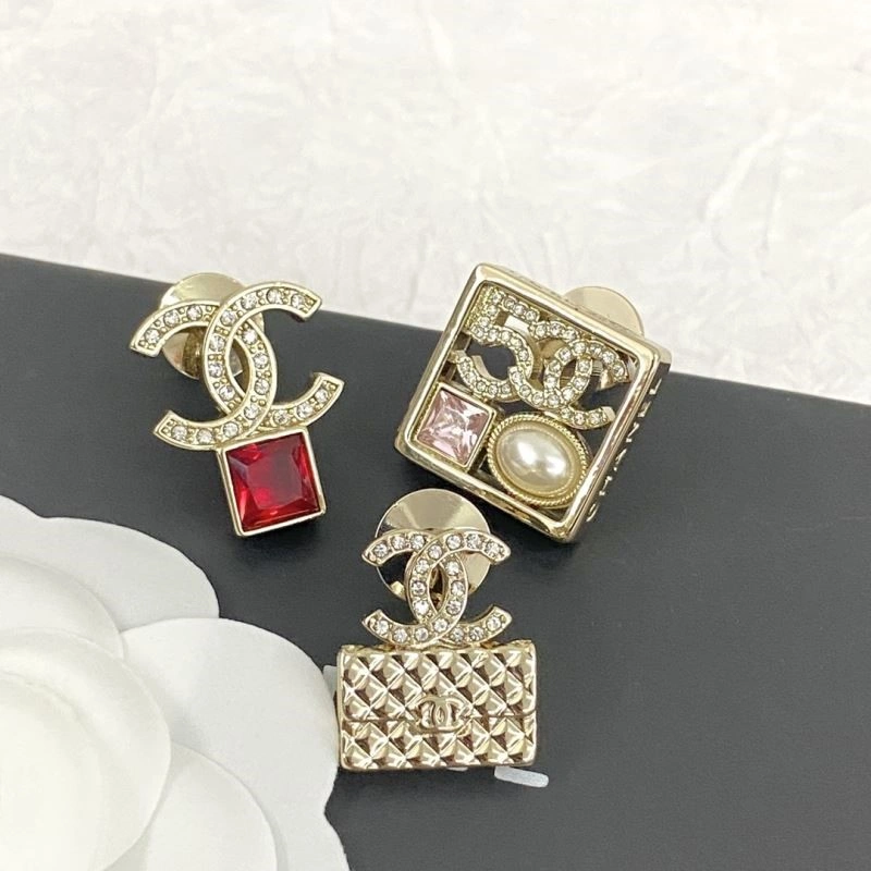 Chanel Brooches Practical 225539