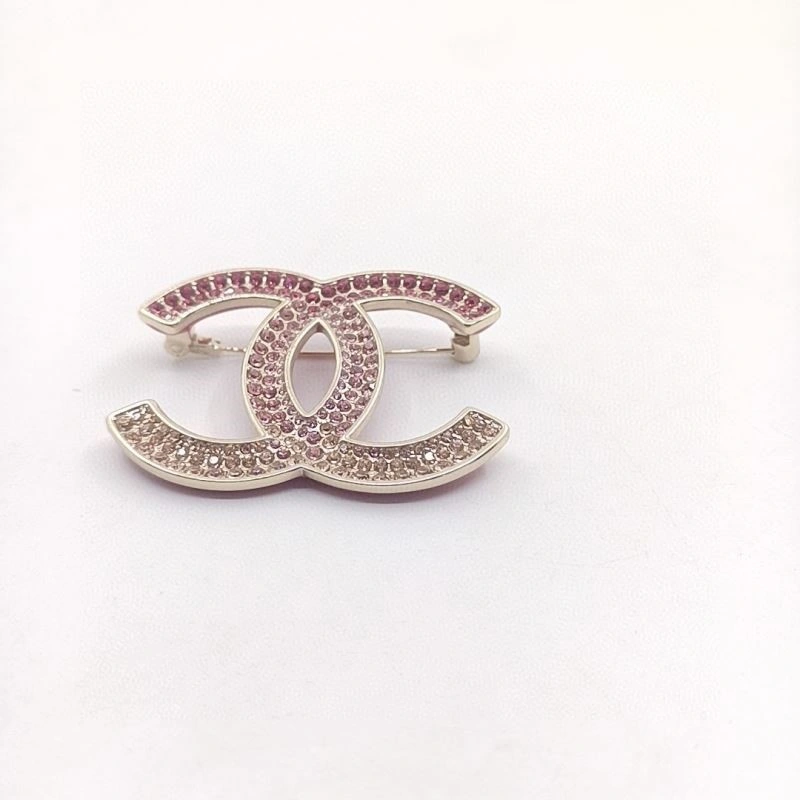 Unique Chanel Brooches 225541