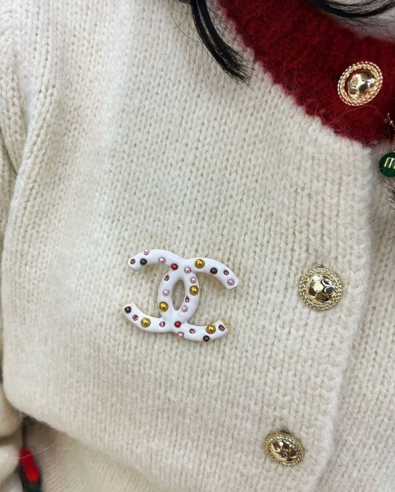 HighPerformance Chanel Brooches 225526